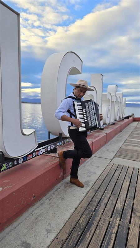 Juancito Ver�n y Su Acorde�n